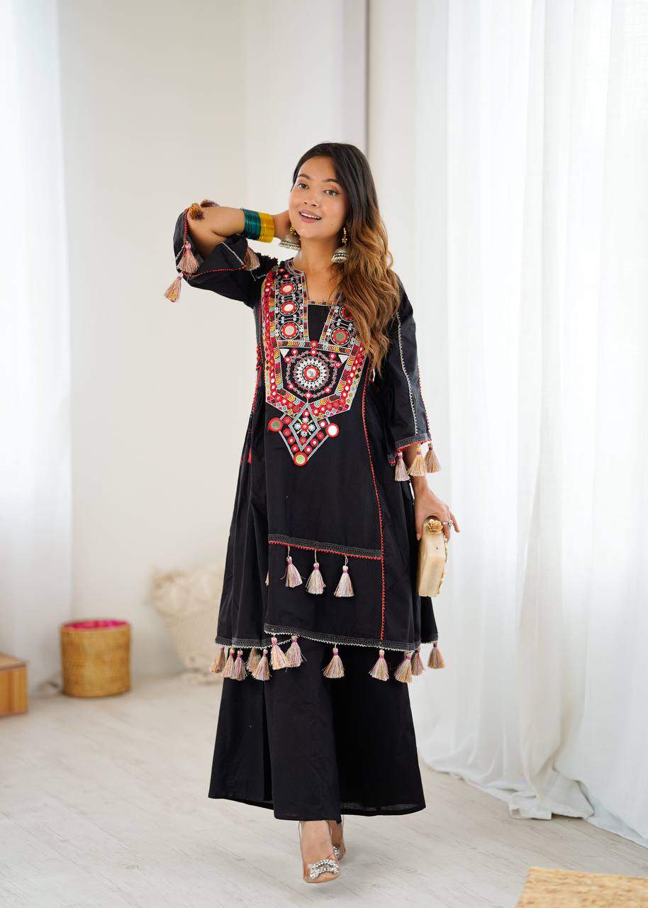 New Designer The Perfect Match Trendy & Comfortable 2-Piece Stylish Ensemble: Includes a well-fitted top and coordinated bottom Set Set