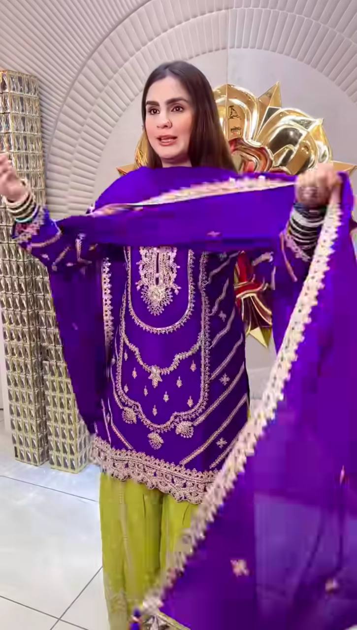 Festive Fashion: Dazzle in Tradition