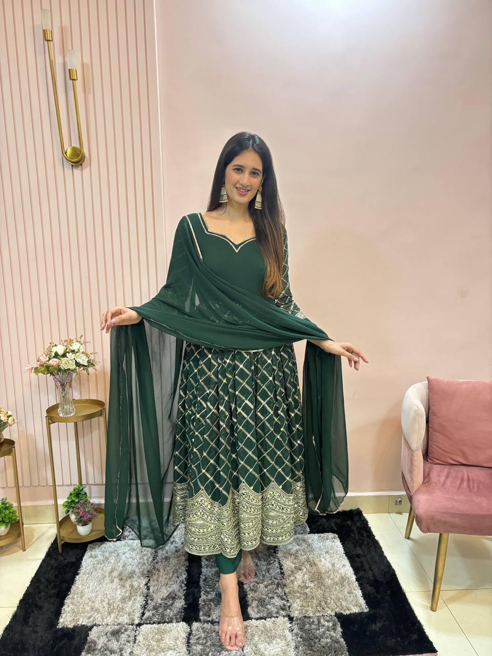 Presenting New  Đěsigner Anarkali Suit In New Fancy Style