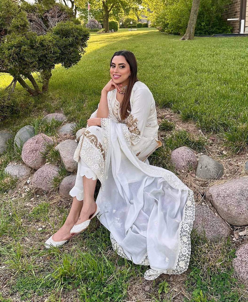 TRENDING TOP AND PANT WITH DUPATTA