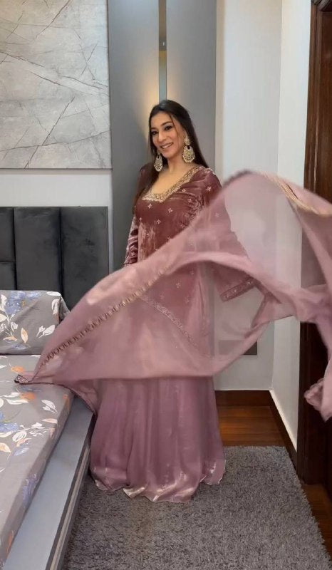 Radiate Beauty in Traditional Style