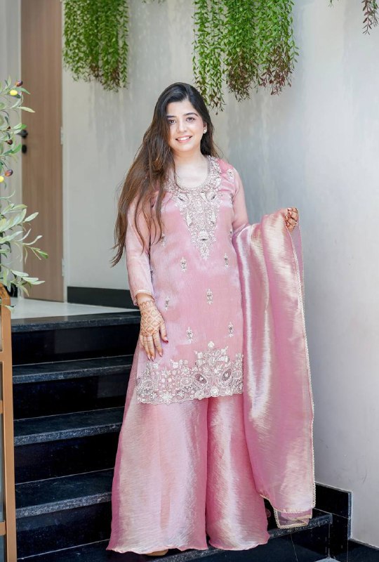 Chic Ethnic Wear for Modern Celebrations