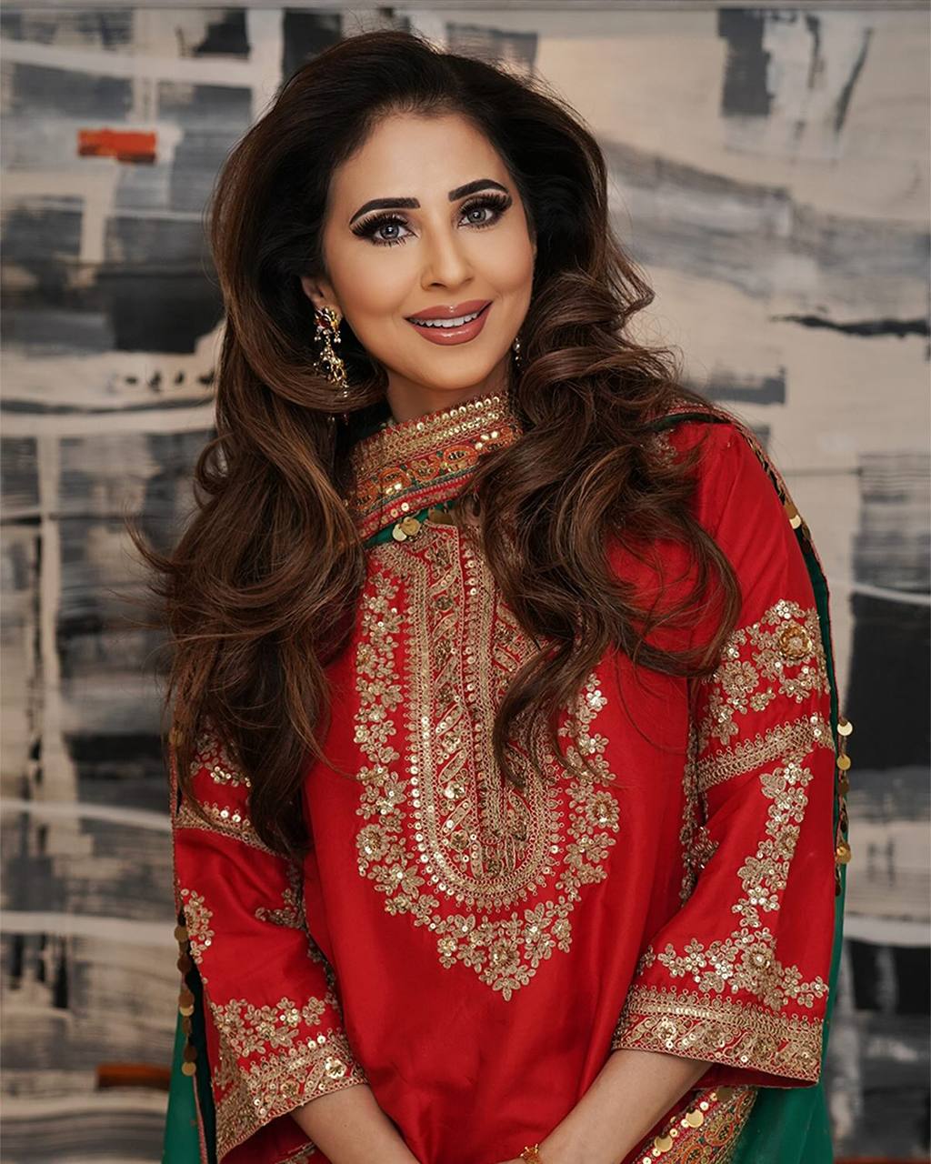 Opulent Allure Dazzling Appearance