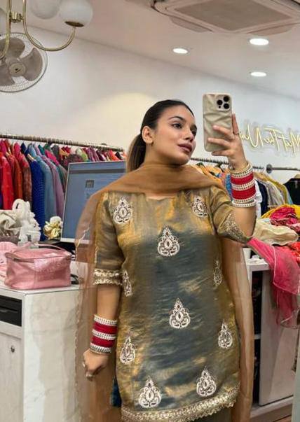 Vibrant Styles for Festive Celebrations