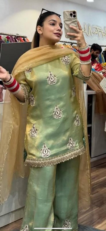 Vibrant Styles for Festive Celebrations