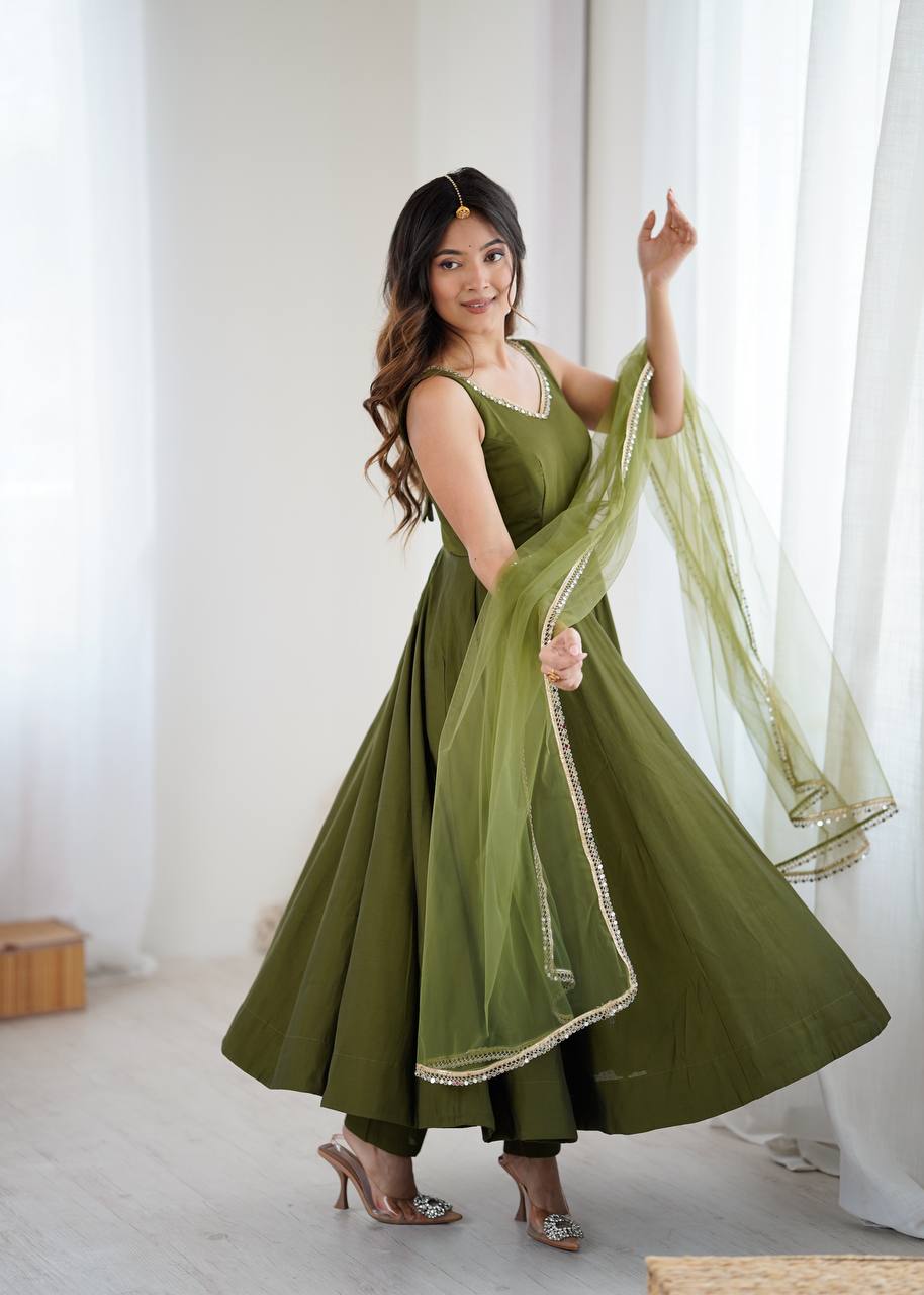 Elegant Black Ethnic Wear for Any Occasion