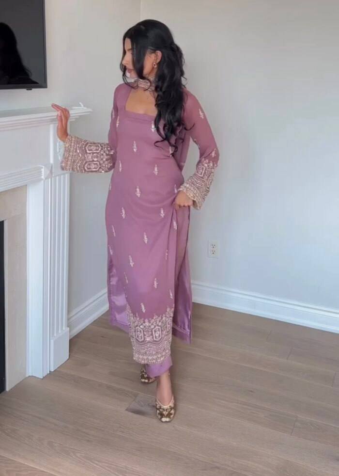 Fashionable Fusion of Tradition and Style