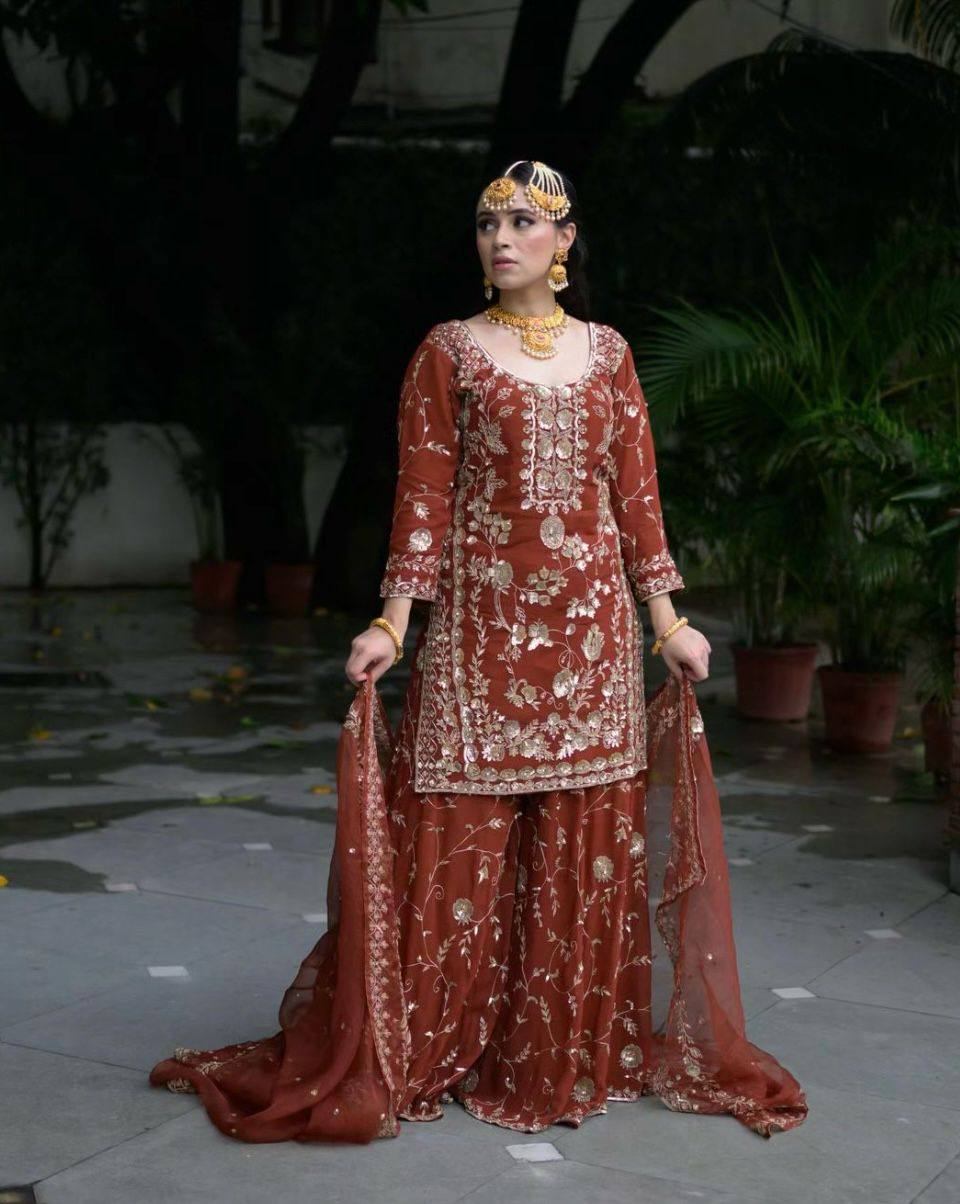Traditional Elegance: A Timeless Contrast