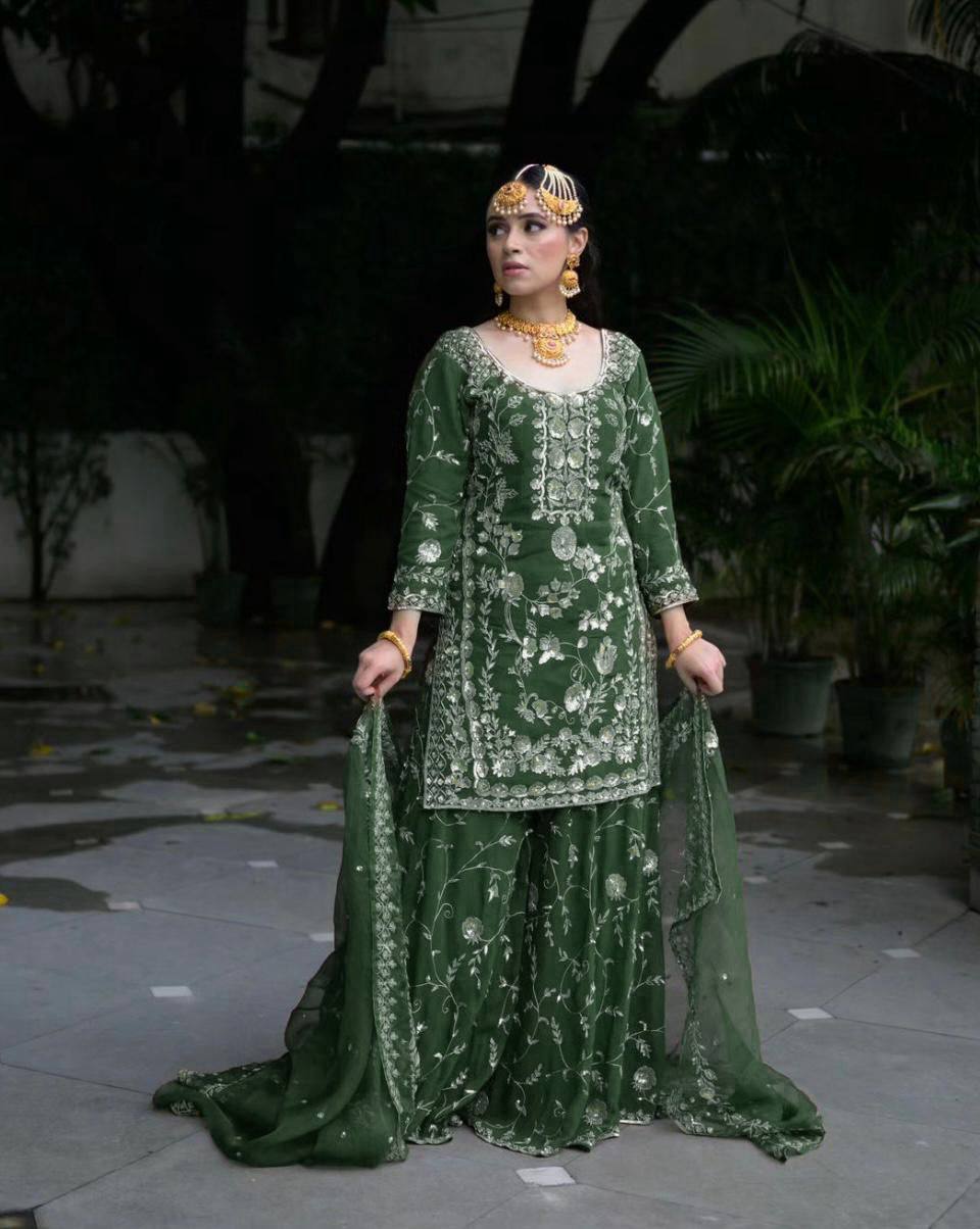 Traditional Elegance: A Timeless Contrast