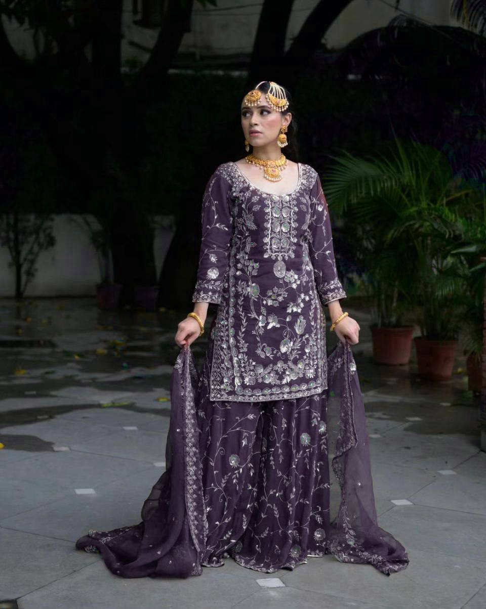 Traditional Elegance: A Timeless Contrast