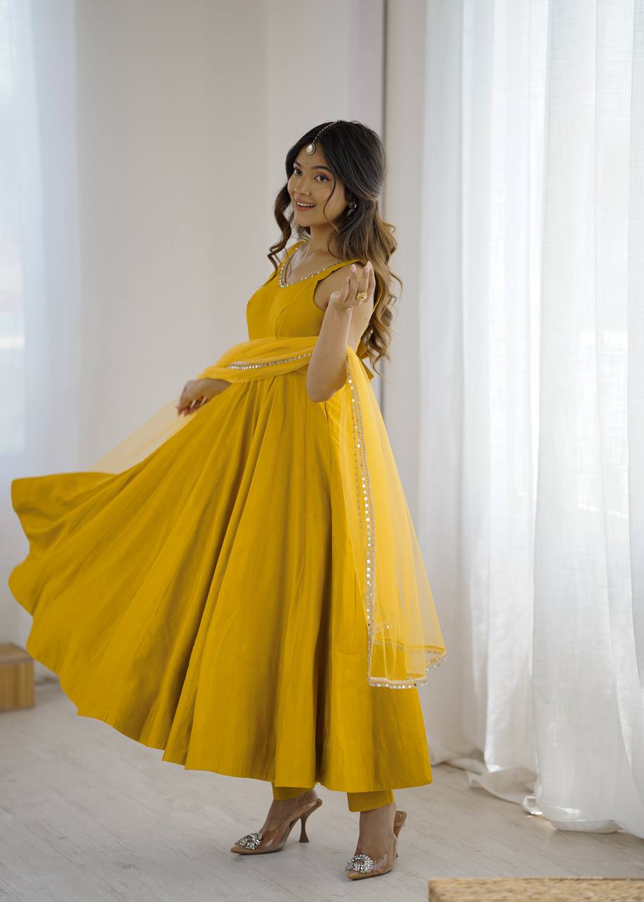 Elegant Black Ethnic Wear for Any Occasion