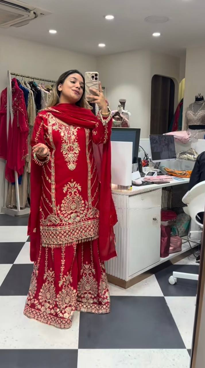 Radiant Traditions: Pakistani Suit Ensemble for Women in 3 colour