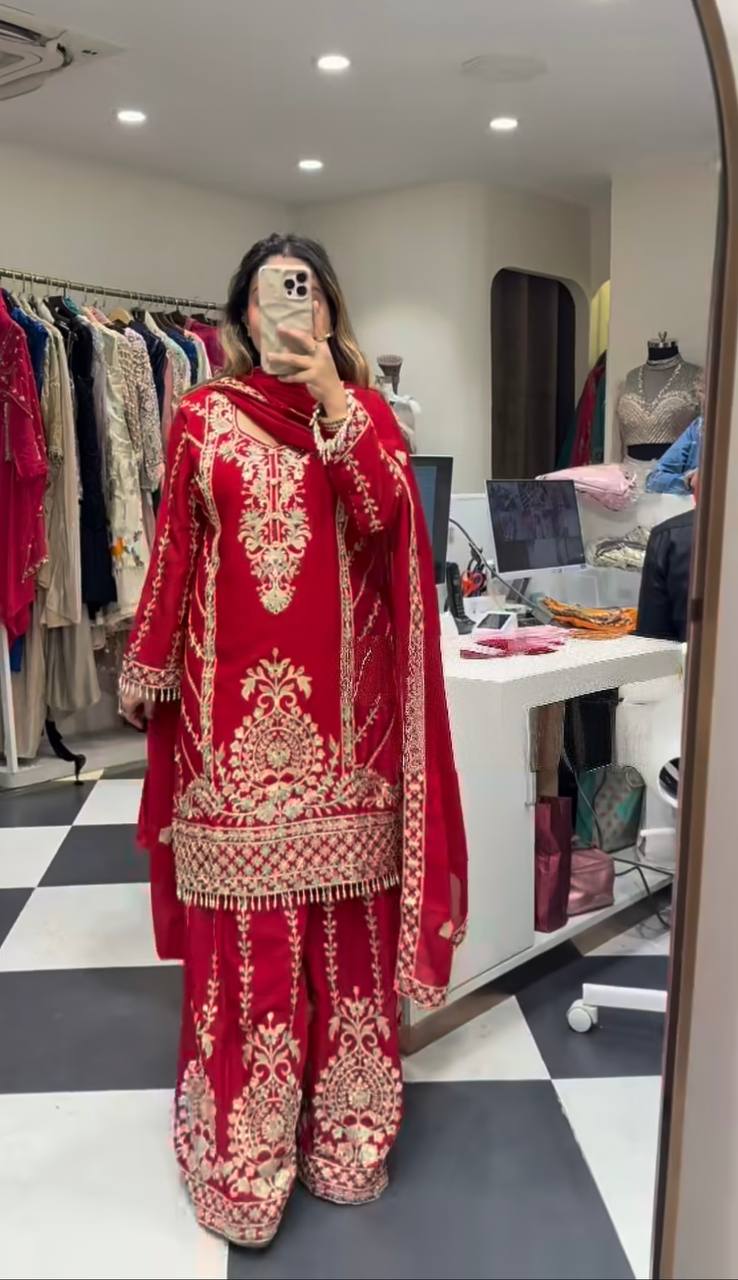 Radiant Traditions: Pakistani Suit Ensemble for Women in 3 colour