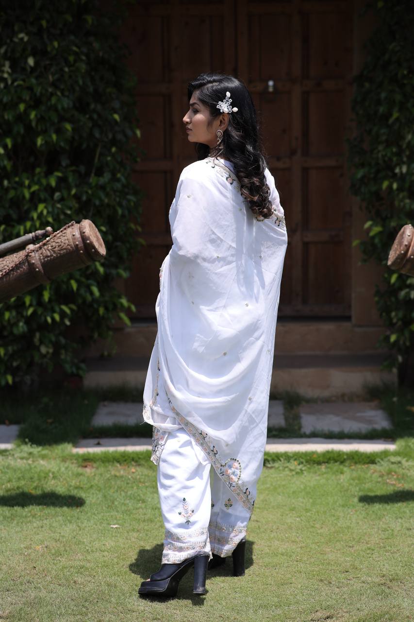 Regal Radiance Women in the Splendor of Traditional Indian Wear