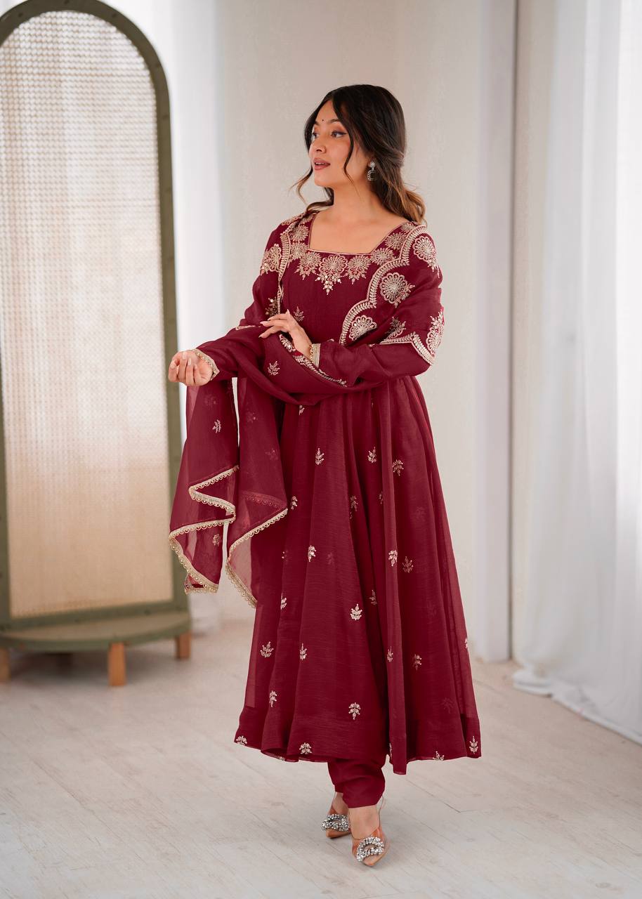 Timeless Beauty in Rich Burgundy Hues