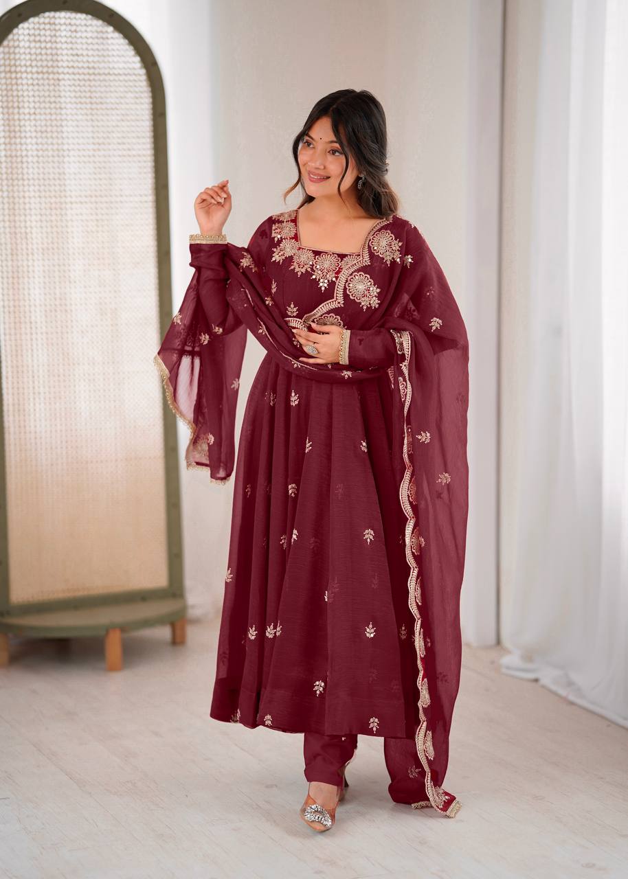 Timeless Beauty in Rich Burgundy Hues