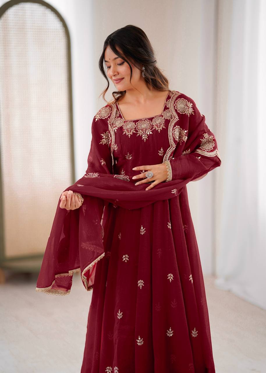 Timeless Beauty in Rich Burgundy Hues