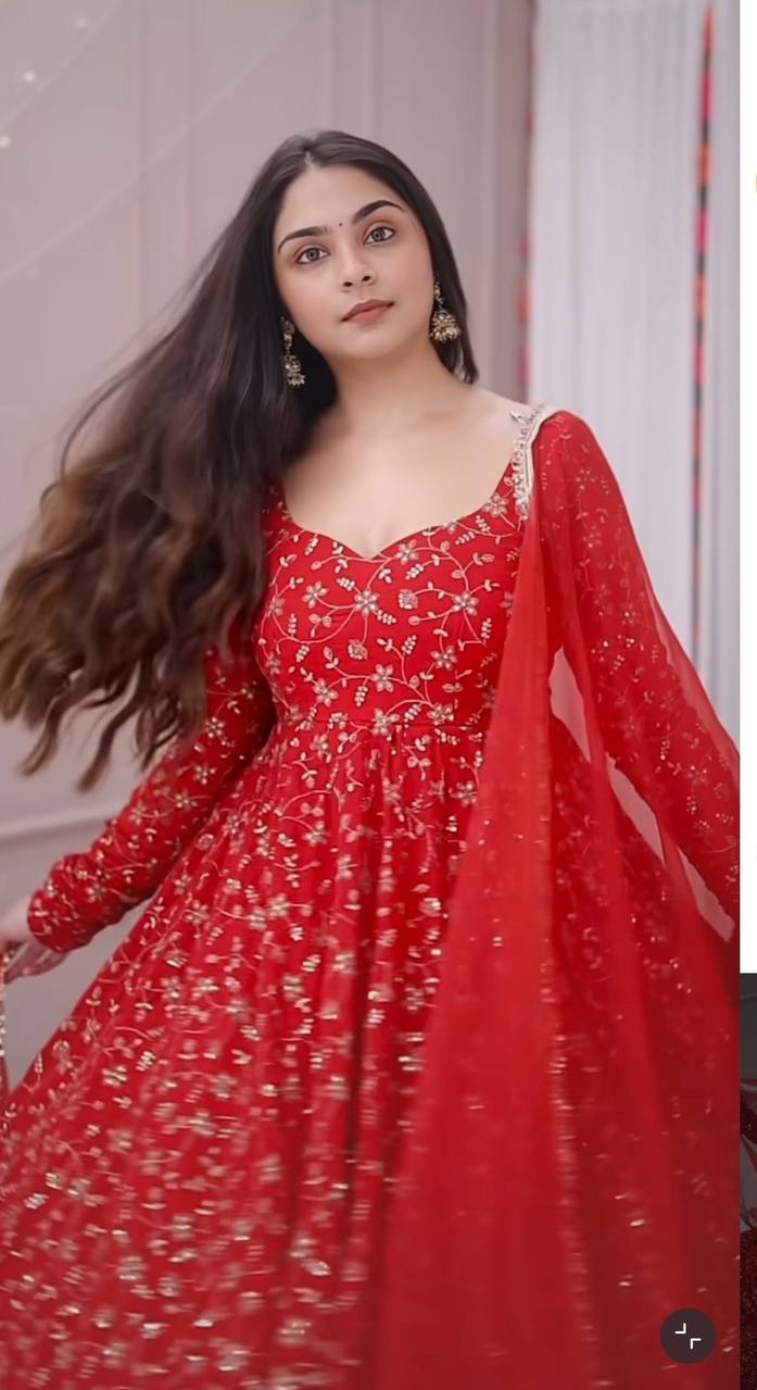 Vibrant Red Attire for Festive Occasions