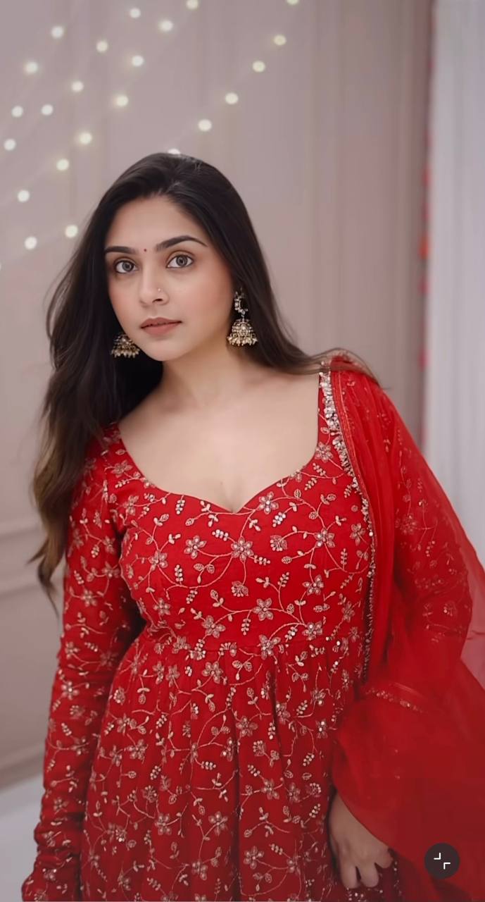 Vibrant Red Attire for Festive Occasions