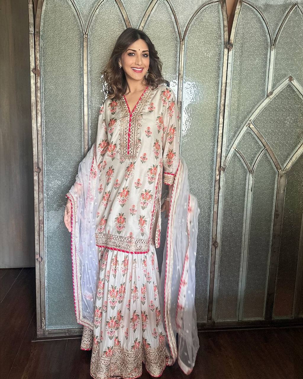 Chic Floral Kurta Set for Effortless Style