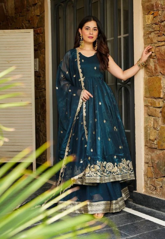 Vibrant Fusion of Tradition and Trend