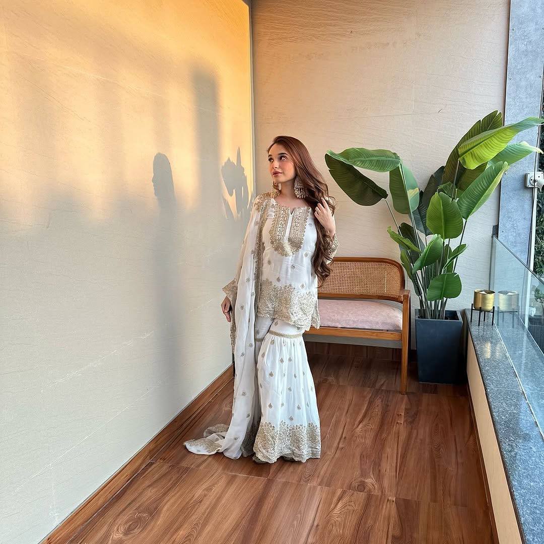 Grace in Gold A Timeless Traditional Elegance