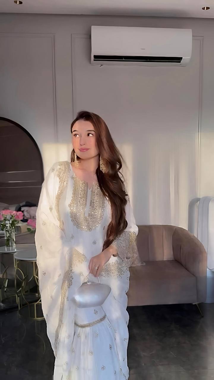 Grace in Gold A Timeless Traditional Elegance