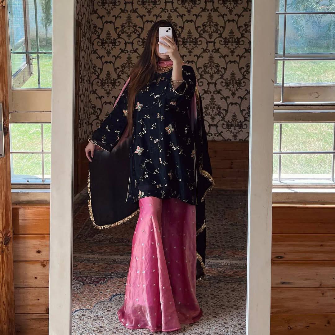 Luxe Vibes Capturing Style in Pink