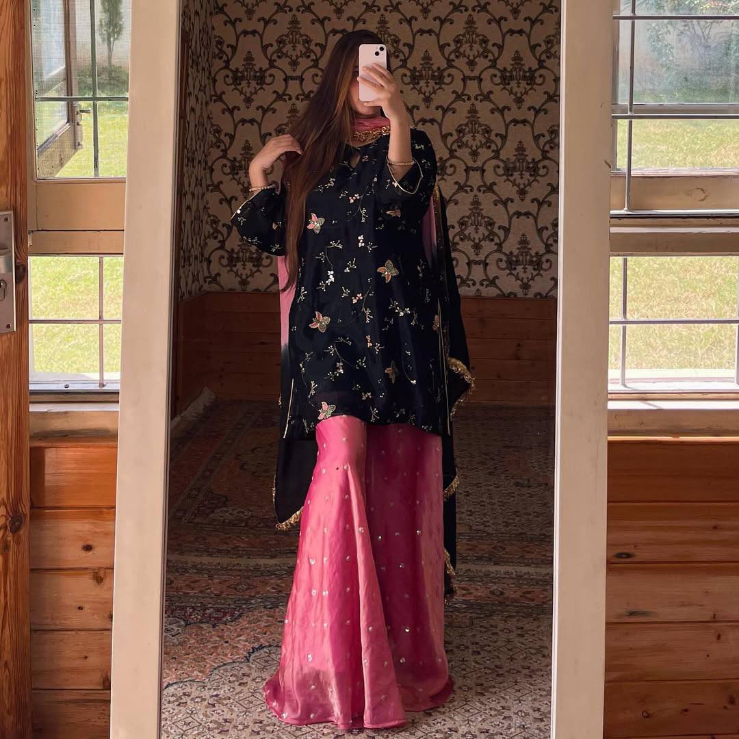 Luxe Vibes Capturing Style in Pink