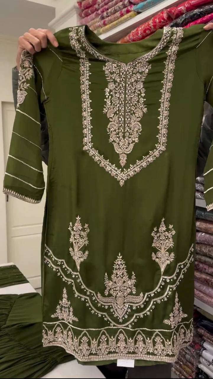 💕*Presenting New Designer Long Pakistani Suit Top , Sharara and Dupptta In Fancy Style*👌💕