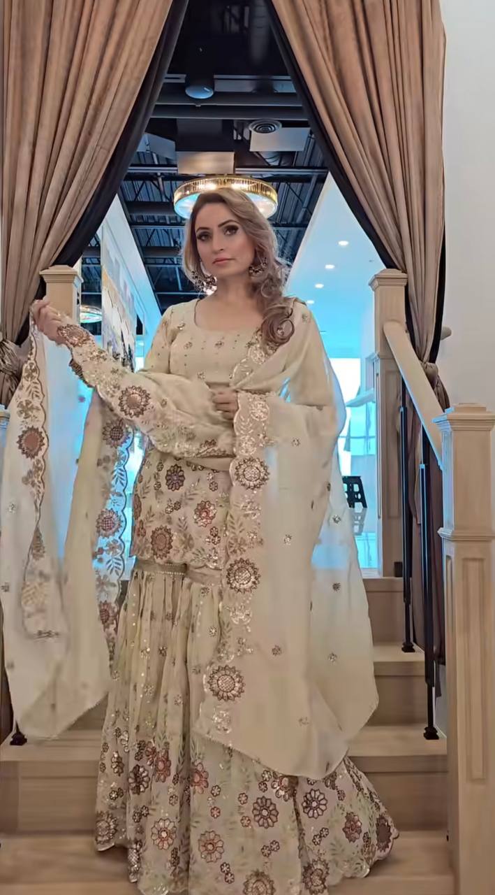 Luxe Tradition: Unveil Your Inner Diva
