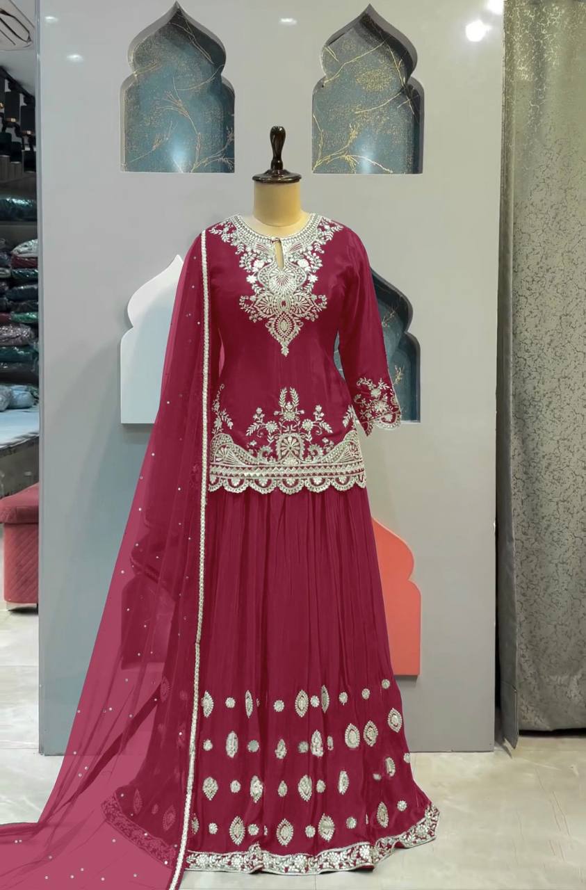 💕*Presenting New Designer Long Pakistani Suit Top , Sharara and Dupptta In Fancy Style*👌💕