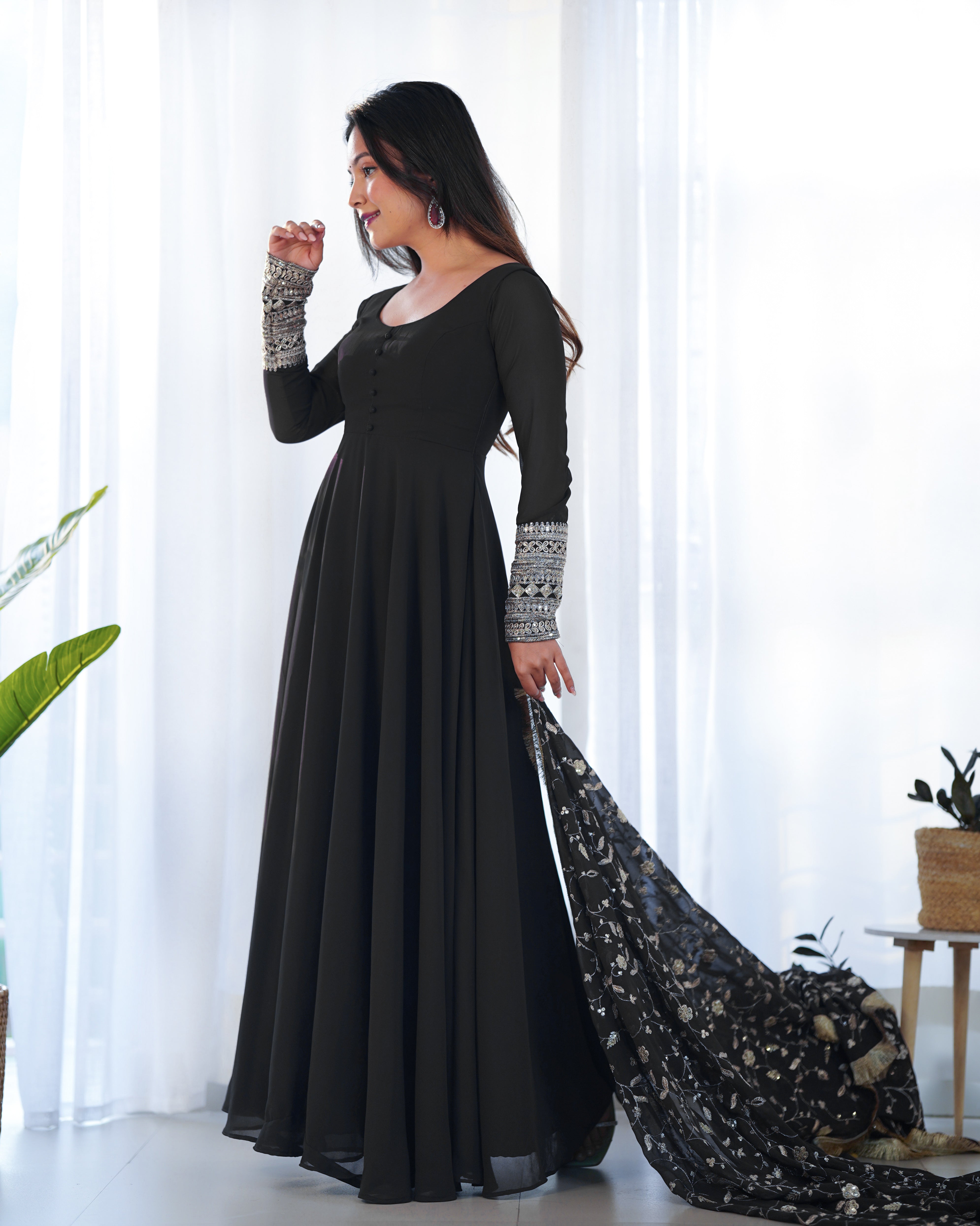 *PRESENTING NEW GEORGETTE ANARKALI GOWN DUPPTA FULL SET WITH PENT READY TO WEAR*