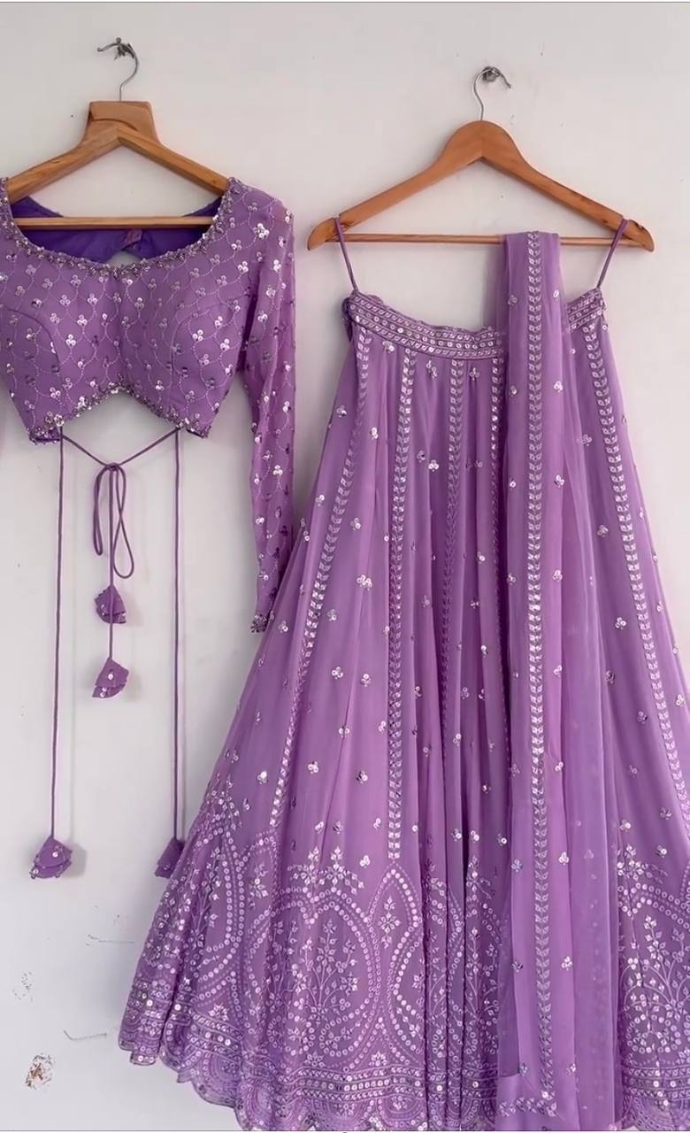 Light Purple Colour Embroidered Attractive Party Wear Silk Lehenga choli has a Regular-fit and is Made From High-Grade Fabrics And Yarn.